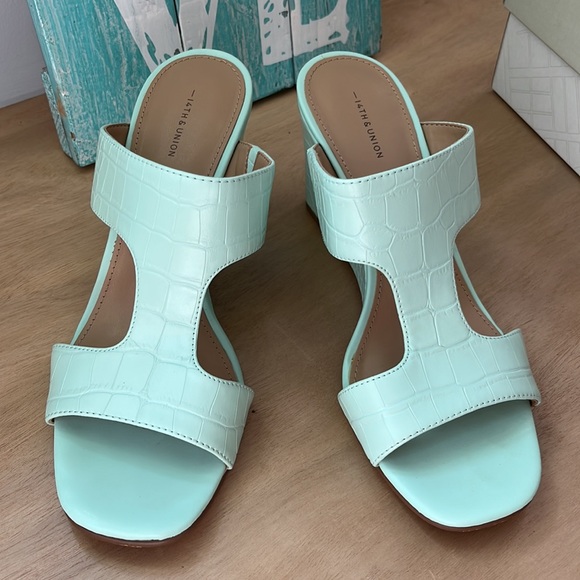 14th & Union wedge sandals - Picture 2 of 7